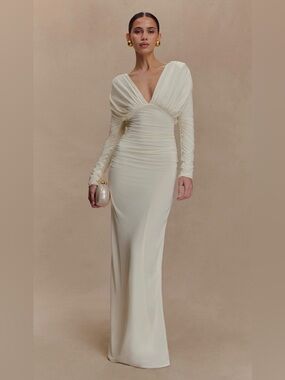 chinese dress ladies Ivory A-line Off Shoulder Sweetheart Maxi Long Lace Wedding Dresses Online